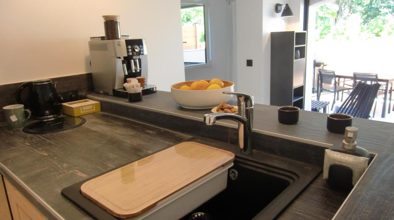 Casa Louise Suites And Spas Privatifs แซ็งต์-แมกซีม ภายนอก รูปภาพ