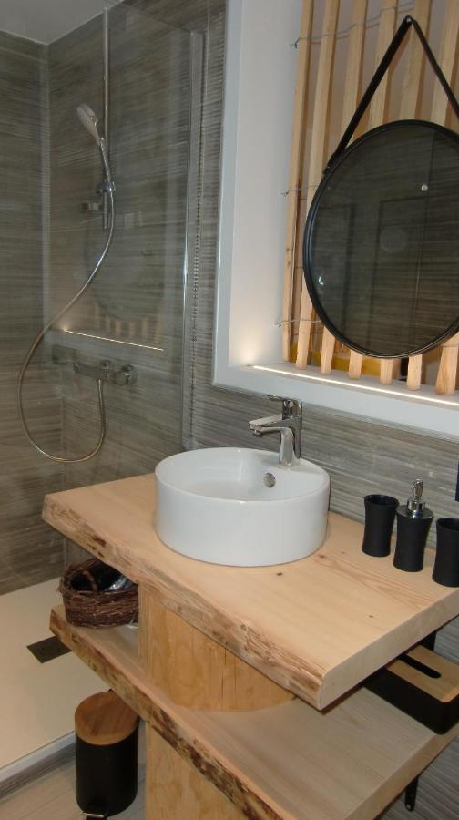 Casa Louise Suites And Spas Privatifs แซ็งต์-แมกซีม ภายนอก รูปภาพ